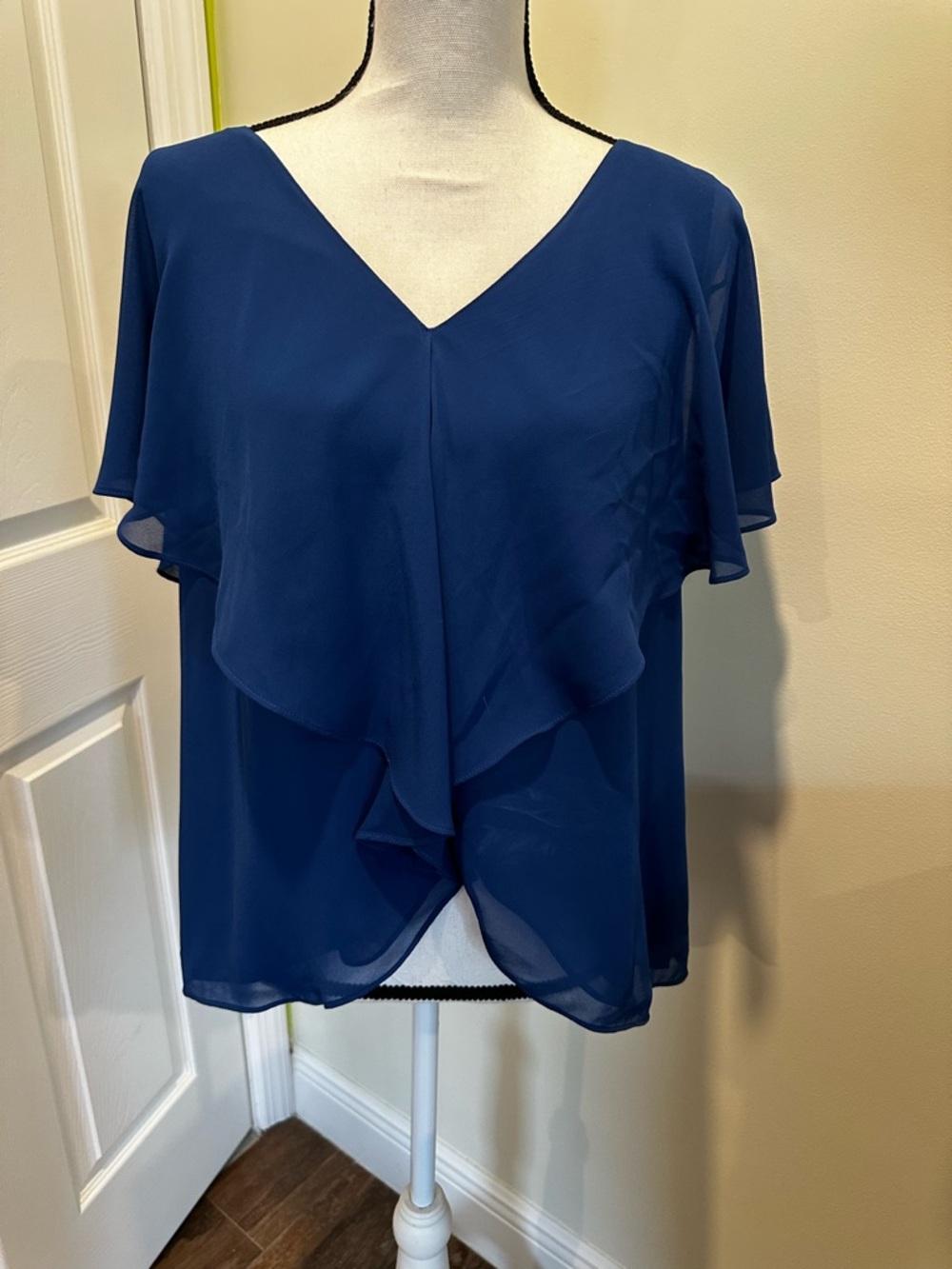 Max Studio Navy Blue Ruffled V-Neck Flutter Sleeve Blouse
